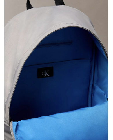 Zaino Calvin Klein in Nylon con Logo Monogram LV04D3114GPBB